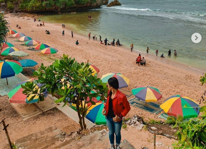 Fasilitas di Pantai Nguyahan Fasilitas di Pantai Nguyahan